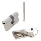 Yale biztonsági zár, nikkelezett, 5 kulcs, 30 x 30 mm